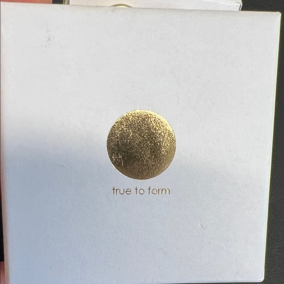 True to Form | Leopard Earrings - Picture 2 of 7